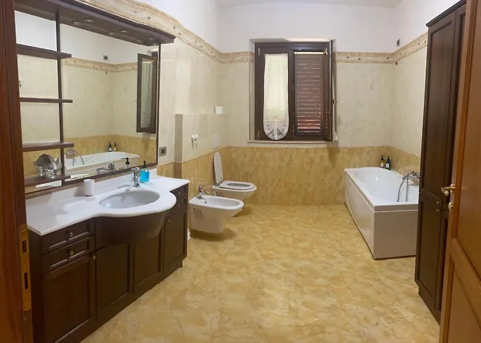 Villa La Genga (Ancona)